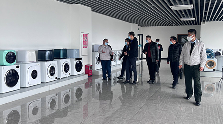 分享交流！鶴山市領(lǐng)導(dǎo)以及書記一同到訪金環(huán)電器