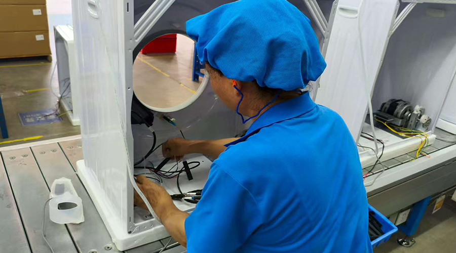 一機(jī)多能，呵護(hù)全家衣物